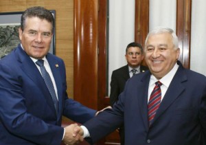 Juan Díaz de la Torre líder del SNTE ya negoció con gobierno de EPN para que maestros apoyen al PRI en Junio