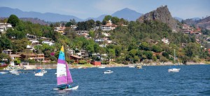 En su declaración patrimonial dice que el terreno se lo regaló su padre en Valle de Bravo, pero hay documentos que comprueban que lo compró 11.2 millones de pesos ¿quién miente?