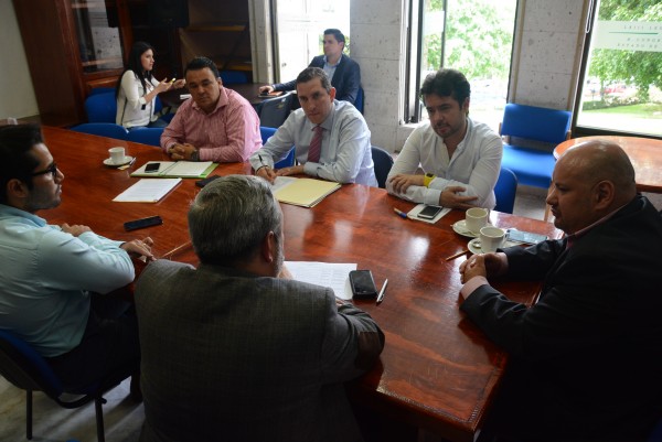 Diputados integrantes de las comisiones permanentes unidas De Gobernación, y De Justicia y Puntos Constitucionales de la LXIII Legislatura del Estado/Plumas Libres