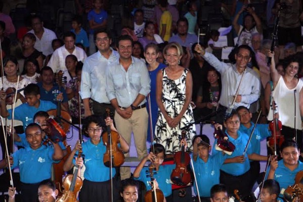 La orquesta infantil de Boca del Río ofreció su primer concierto