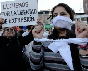 Felicidades a todos los que ejercen su derecho a expresarse 