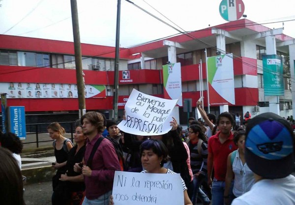 Catedráticos y estudiantes de UV demandaron cese la criminalización de protesta y ataques a líderes sociales y juveniles