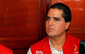 El inepto ex alcalde de Paso de Ovejas y diputado del PRI Adolfo Ramírez Arana fue el operador de ley tránsito que afecta a ciudadanos