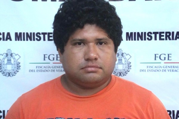 Guillermo Ramos Palacios tenía videos pornográficos con jóvenes y él en su celular/Plumas Libres