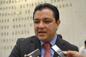 Américo Zúñiga Martínez alcalde de Xalapa no atiende problemas en el municipio