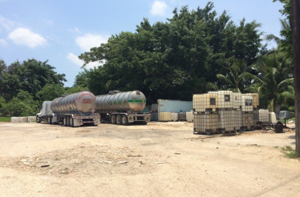 En la bodega almacenaban químicos robados a Pemex...