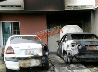 Un nuevo y extraño incendio de vehículos estacionados en casa se registro en Boca del Río/ Foto cortesía Notinfomex