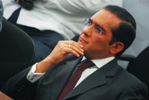 Luis Ángel Bravo Contreras puro protagonismo y no resuelve nada