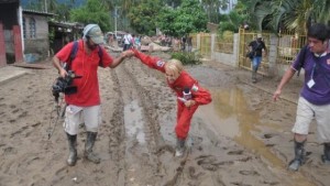 Laura Bozzo en Coyuca, Guerrero.