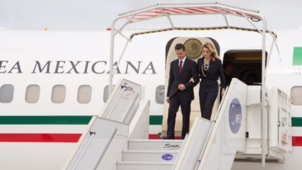 Mientras la corrupción de funcionarios permitió la huida de Joaquín El Chapo Guzmán, Enrique Peña Nieto sigue paseando por el mundo