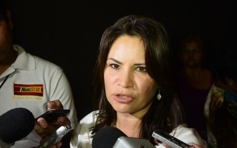 Mónica Robles exige al edil Américo Zúniga aplique bando de Policia y Buen Gobierno contra 400 Pueblos