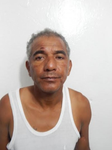 A punta de jaloneos le quitaron el arma y lo sometieron hasta que 2 horas después llegó la naval, la policia de Bermudez nunca apareció/ Foto Plumas Libres
