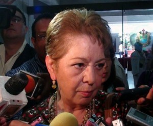 La recién designada Secretaria de Educación de Veracruz, no tiene cédula profesional ni de licenciatura, ni de maestría. ¡es patito!