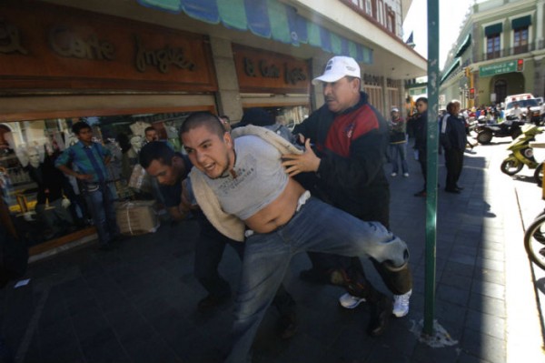 Se han registrado detenciones arbitrarias en Veracruz. En la foto el activista y ex alumno UV, Julian Ramirez/ Foto: Cuartoscuro.
