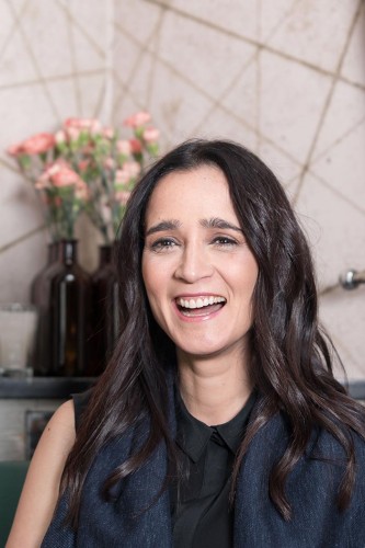 El respeto te lo ganas cuando lo buscas, no cuando lo reclamas. Me he ganado mi lugar a fuerza de canciones, no a fuerza de decir “soy mujer”, “soy compositora”. Foto: Francisco Cañedo, SinEmbargo
