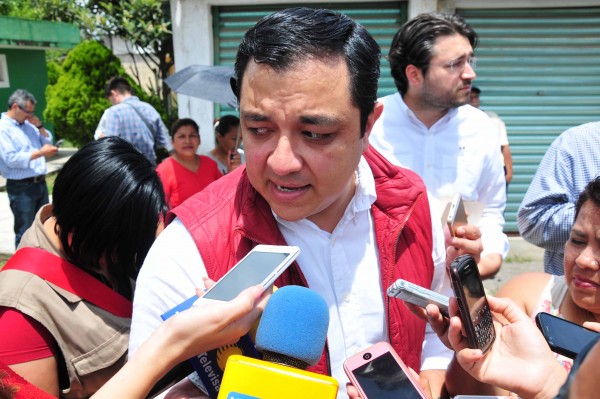 Américo Zúñiga puede ejercer su facultad de veto como lo hizo el ayuntamiento de Boca del Río/Fotover