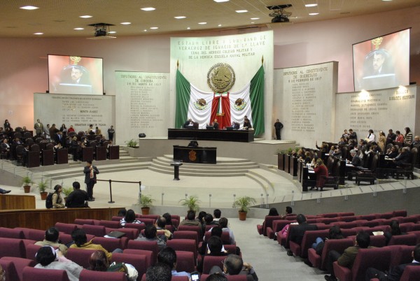 A los diputados del PRI y a los alcaldes de Veracruz y Medellín. no les importó concesionar manejo de agua a la empresa del brasileño Marcelo Odebrecht detenido en su país por corrupción y más