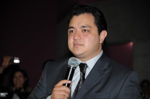 Américo Zúñiga de los 22 alcaldes que subirán impuesto predial en breve