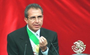 Ernesto Zedillo distante del PRI en su momento