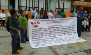 Empleados de DIF estatal también reclaman sus salarios