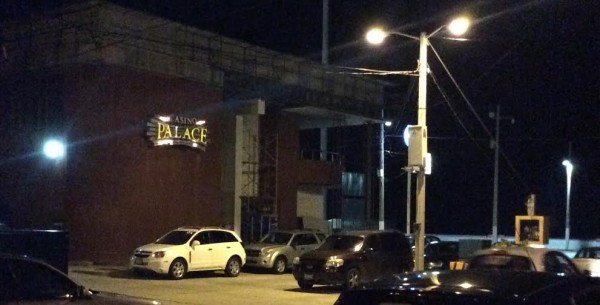 El Casino Palace y sus clientes fueron sorprendidos por delincuentes armados/ Foto J.Valencia