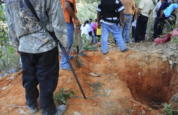 La última fosa clandestina fue localizada en el municipio de Alvarado con 9 cuerpos según fiscalía