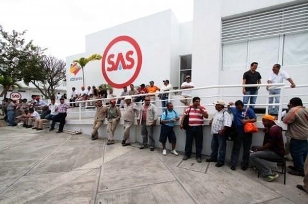 Grupo Mas conformado por la brasileña Odebrecht y una española anunciaron ya el despido de 1,700 obreros sindicalizados de SAS