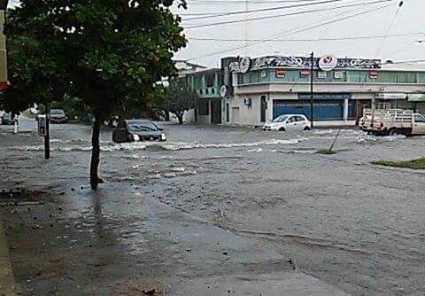 Coatzacoalcos, Ver. - Fuerte aguacero crecida de ríos, así como algunos encharcamientos en colonias ha provocado la llegada del frente frio número 7/Fotover