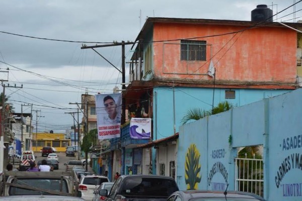 Familia pide apoyo de ciudadanía para localizar a Gustavo Baruch García, de 20 años de edad, la UCC, guarda silencio.