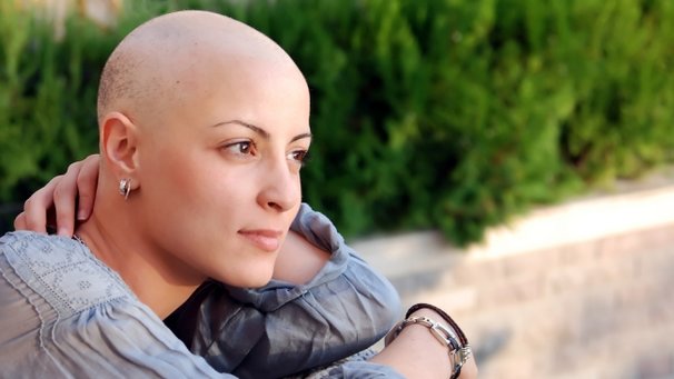 La asociación civil Luz y Esperanza Para Amigos con Cáncer lanza campaña para apoyar a niñas y mujeres que pierden su cabello por tratamiento de quimioterapia, ¡apóyalos!..