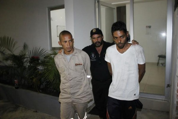Enrique Hermida Gutiérrez, de 20 años, y Hugo Francisco Lezama Enríquez, de 25 años quedaron a disposición de las autoridades, foto Plumas Libres