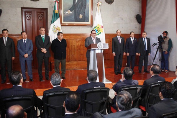 El gobernador Javier Duarte de Ochoa en conferencia de prensa para anunciar su reforma a la ley para eliminar el fuero/Fotover