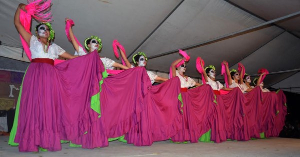 Musica, baile, folklor en Córdoba por días de Muertos