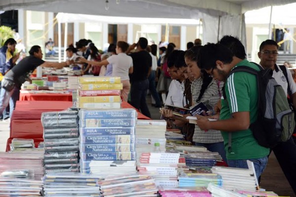 42 casas editoriales se presentan en la feria internacional del libro en Córdoba