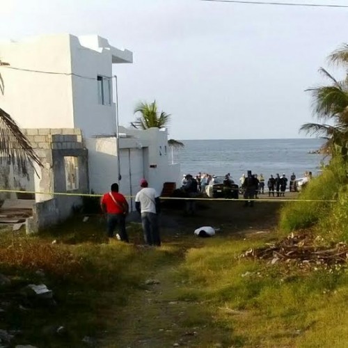 Ocho pistoleros llegaron de improvisto y arremetieron contra el funcionario estatal y el transportista/ Foto Agencias
