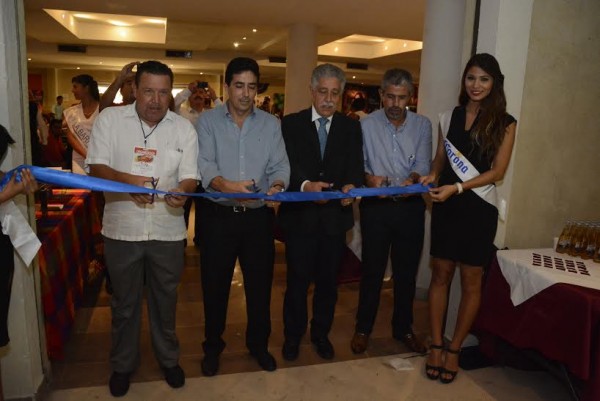 El evento realizado en el Casino Español fue inaugurado por el presidente Tomás Ríos Bernal y por los organizadores, Leonardo Penagos García, Víctor Manuel Perroni y Rodolfo Domínguez.