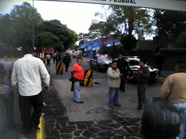 Elementos de la policía Federal llegaron a Caxa para intimidar a los taxistas/Fotover