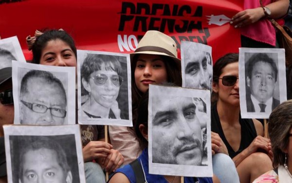 16 periodistas han sido asesinados en Veracruz y no hay justicia pues el gobierno de Javier Duarte es experto en impunidad
