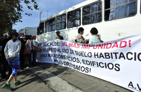 Vecinos ya hicieron pública la inconformidad por indiferencia del alcalde de Xalapa para detener la obra de la prima de Javier Duarte