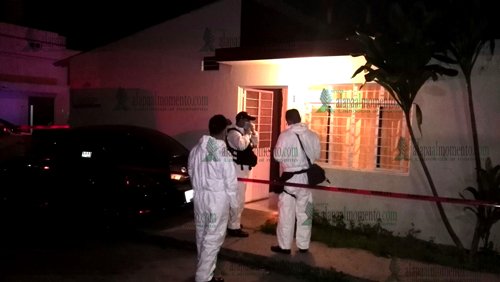 Anoche un hombre hasta ahora de identidad desconocida fue asesinado en su propio domicilio en esta capital y otro en la colonia 20 de Noviembre
