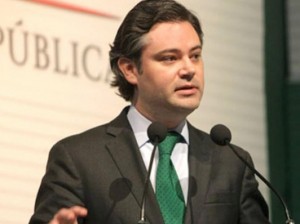 Aurelio Nuño, ya se mueve como el Delfín..