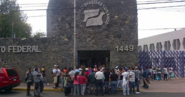 La Comisión de Derechos Humanos del D.F, se ha mantenido indiferente a la investigación que realiza la Procuraduría de Justicia capitalina por asesinato de Rubén Espinosa y Nadia Vera