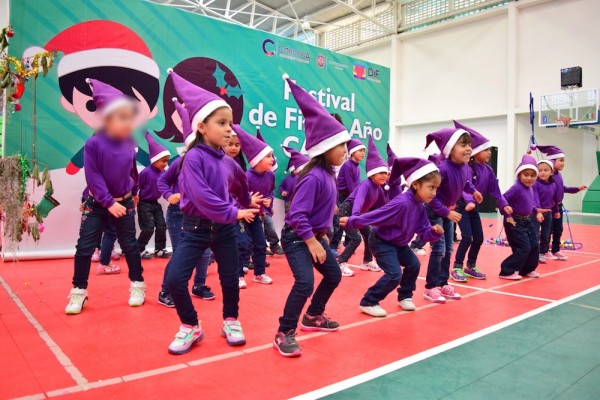 FESTIVAL DE FIN DE AÑO CAIC (3)