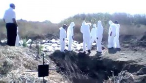 150 cuerpos fueron encontrados en una fosa clandestina de Cuautla, Morelos....