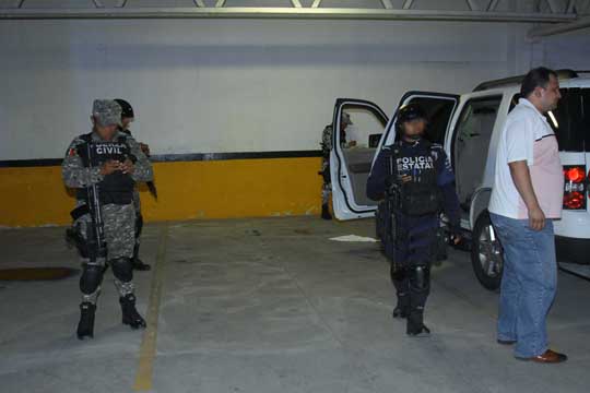 Sin violencia fue asaltado el conductor del jefe de redacción de diario AZ y jefe de prensa del Secretario de Seguridad Pública en el puerto Victor Ochoa, le quitaron una maleta con 50 mil en efectivo/ Foto cortesía de VERACRUZNEWS