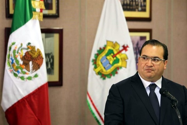 Javier Duarte sigue endeudando a Veracruz hasta el último minuto empeñando participaciones federales