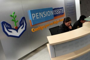Ahora sí, EPN podrá privatizar el manejo del pensionissste