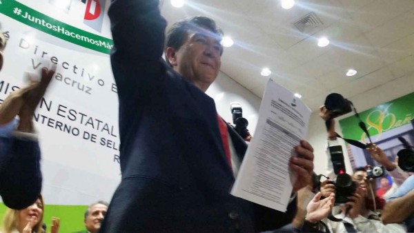 Héctor Yunes Landa precandidato del PRI al gobierno de Veracruz7Fotover