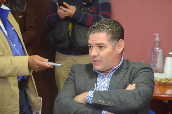 El alcalde de Coatepec, Ricardo Palacios, esta mañana durante su comparecencia ante diputados del Congreso del Estado/Fotover-Víctor Rivera