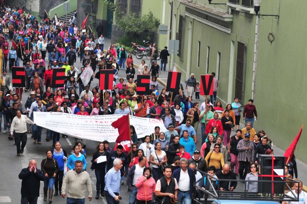 Trabajadores del SETSUV, salen a las calles de Xalapa/Fotover